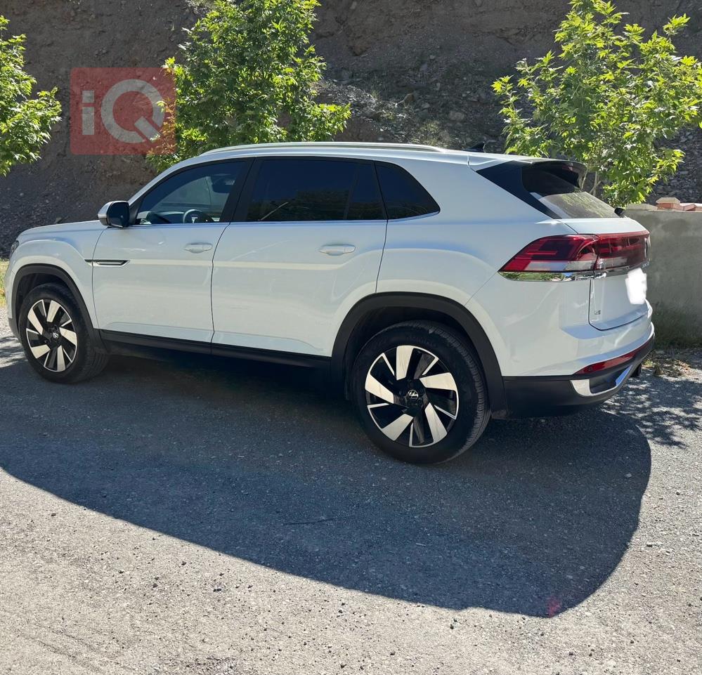 Volkswagen Atlas Cross Sport